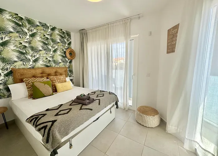 Caramel Cookie - Ac, Desk With Natural Light, 2 Balconies, Wifi And Pool Appartement *