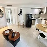 Caramel Cookie - Ac, Desk With Natural Light, 2 Balconies, Wifi And Pool アパート *