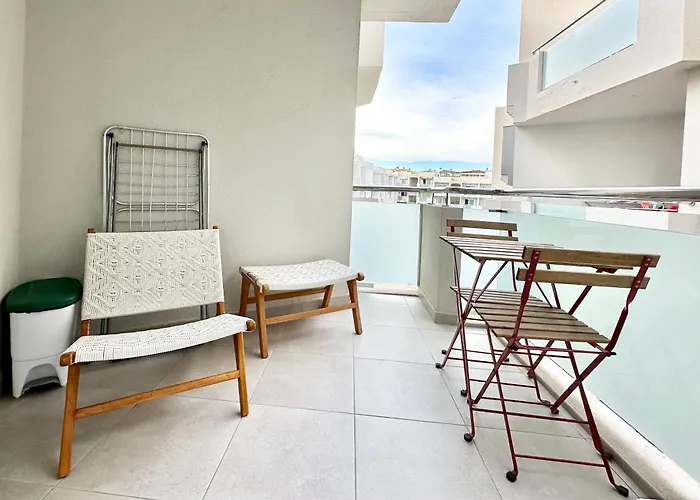 شقة Caramel Cookie - Ac, Desk With Natural Light, 2 Balconies, Wifi And Pool *